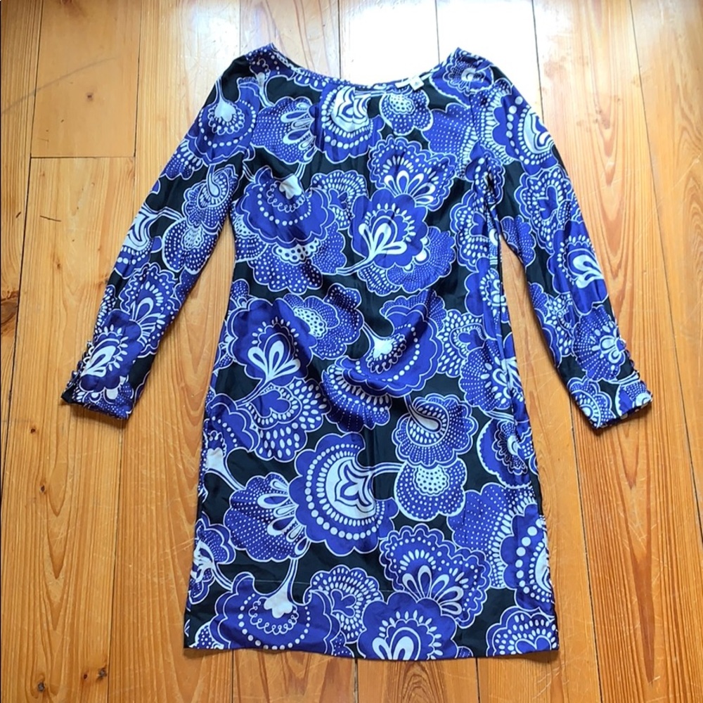 Blue, black, and white long sleeve dress
